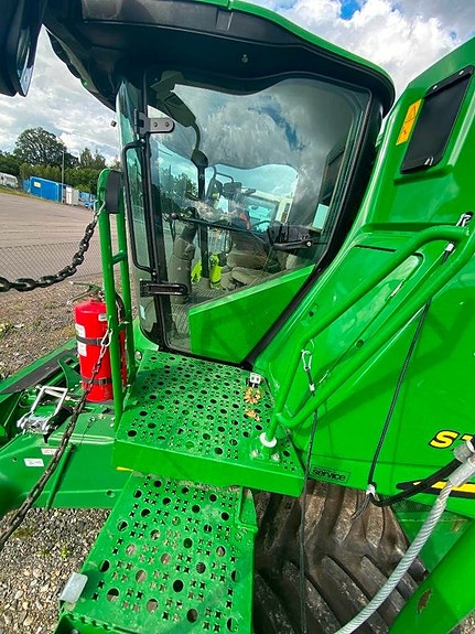 John Deere S790i 8 of 14
