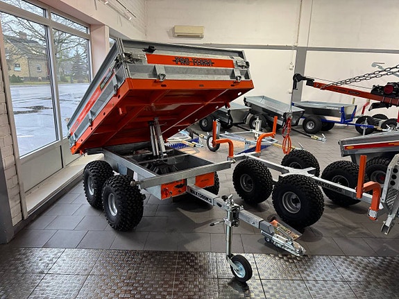 Pro-Terra TT1300H elhydrauliskt trevägstippande flakvagn 3 of 5