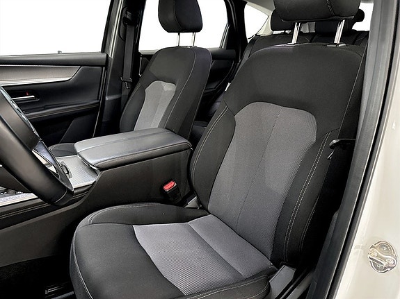 Mazda CX-60 4 of 17