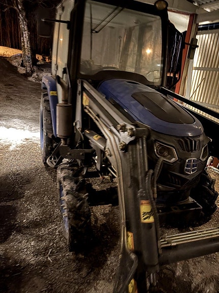 traktor 4w klipp 3 of 12