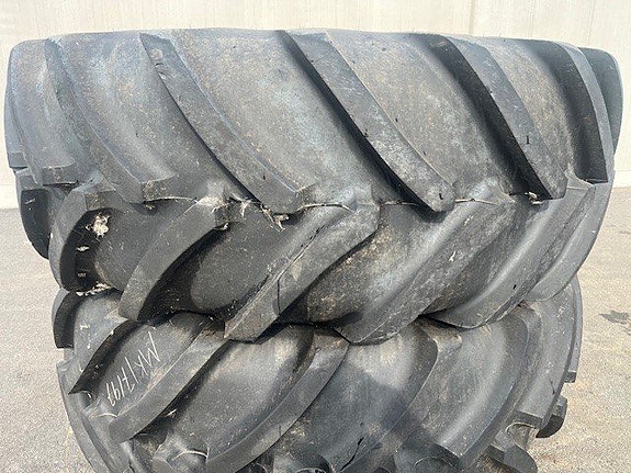 MICHELIN MACHXBIB 710  / 70 R42 2 of 5