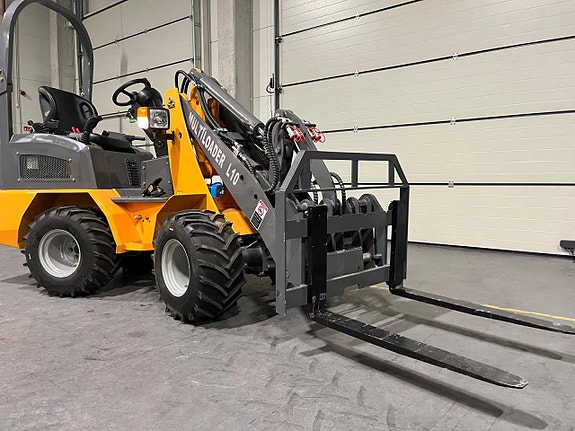 Multiloader L10   179 950:- ex moms  (finans 1 715 kr mån )