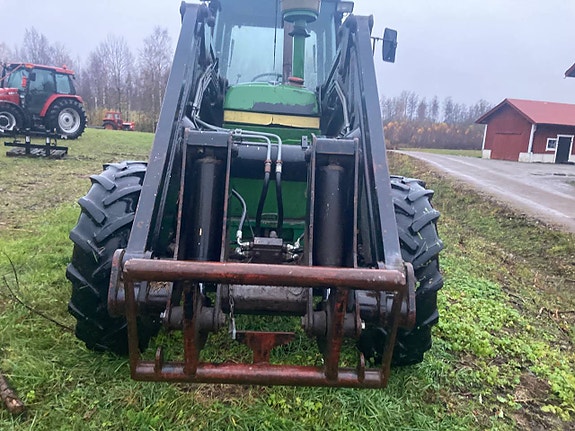 John Deere 3130 4wd med lastare OBS MOMSFRI 2 of 12