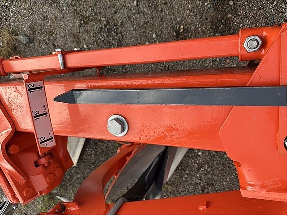 Kubota RM 3005 V Demo 5 of 13