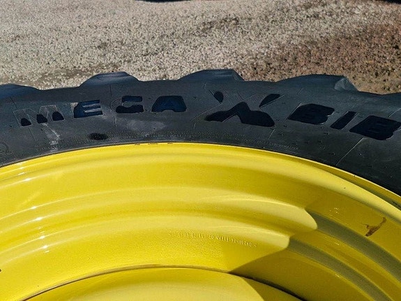 Michelin MegaXbib 710/75-R34 8 of 8