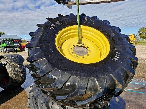 Michelin MegaXbib 710/75-R34