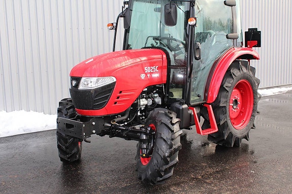 Traktor TYM 5025C 48 hk, Steg5, 4WD 6 of 11