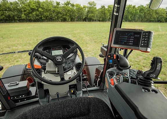Kubota M7 150-170 hk 9 of 12