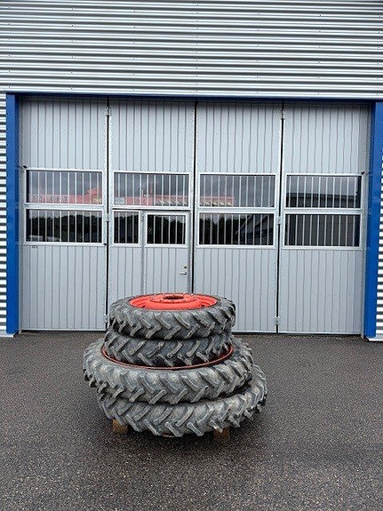 Radodlingshjul 230/95R32  + 230/95R48