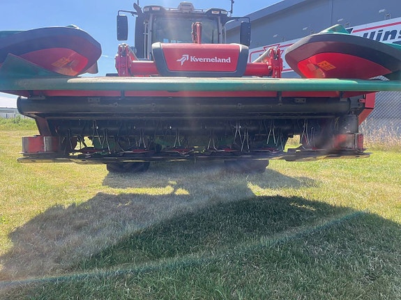 Massey Ferguson Butterfly 9314 samt Kverneland 3332 front 4 of 12