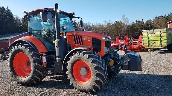 Kubota M 7173 4 of 8