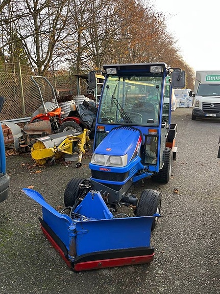 ISEKI TXG23 (med Plog och Spridare)