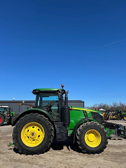 John Deere 7290R 4 of 7