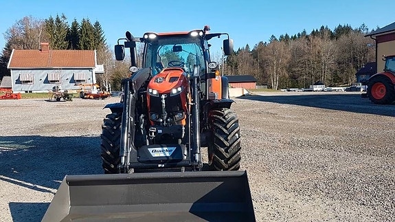 Kubota M 6-142 2 of 7