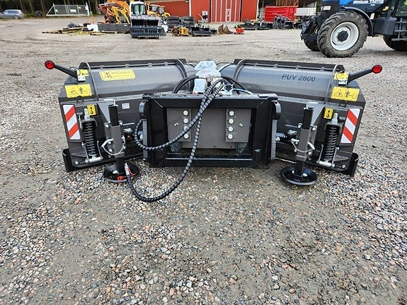 Pronar PUV 2600 2 of 4