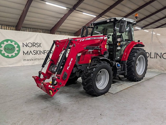 Massey Ferguson 5712S