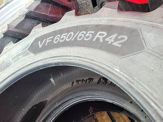 Michelin AXIOBIB 2 VF 650/65 R42