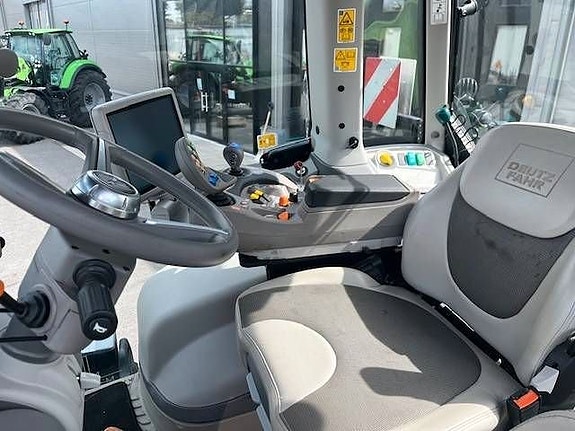 Deutz-Fahr AGROTRON 8280 TTV 8 of 10