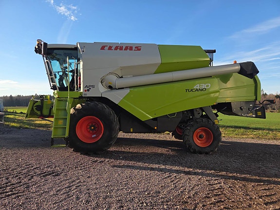 CLAAS Tucano 430