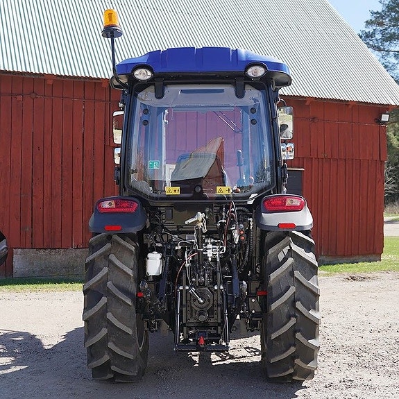 Traktor Lovol 50 hk 4wd med frontlastare, Stage V 2 of 2