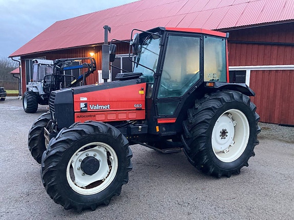 Valmet/Valtra 665 4wd