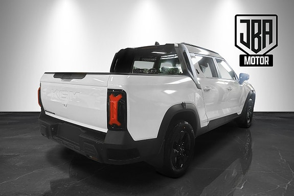 KGM Musso EV 4 of 5