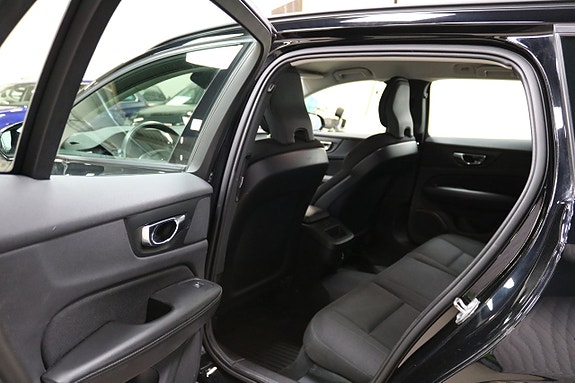 Volvo V60 17 of 21