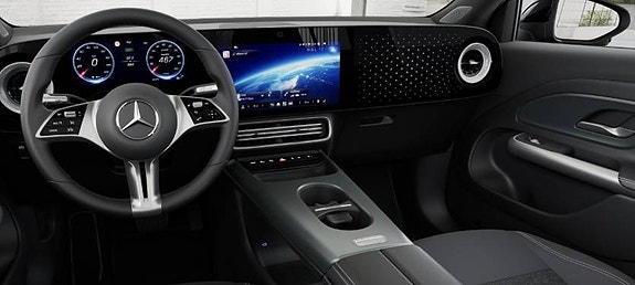 Mercedes-Benz GLB350 4 of 5