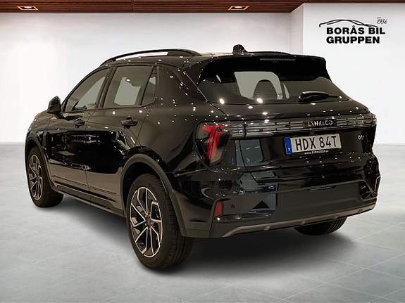 Lynk & Co 01 3 of 5