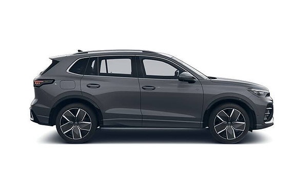 Volkswagen Tiguan 6 of 9