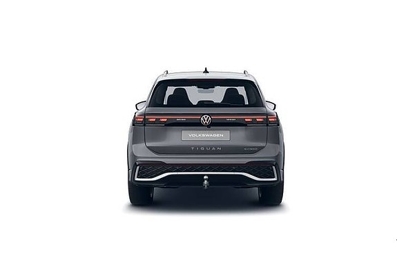 Volkswagen Tiguan 4 of 5