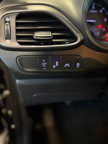 Hyundai i30 9 of 28