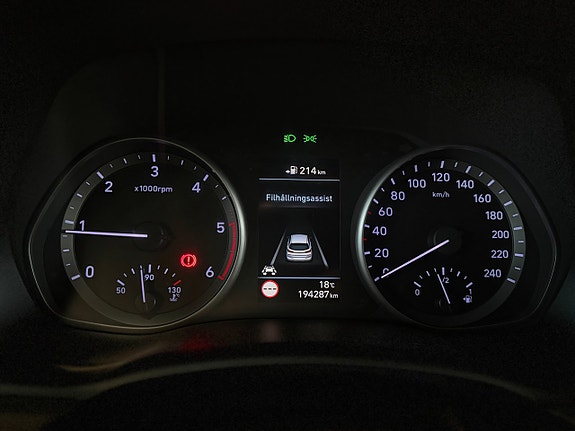 Hyundai i30 13 of 28