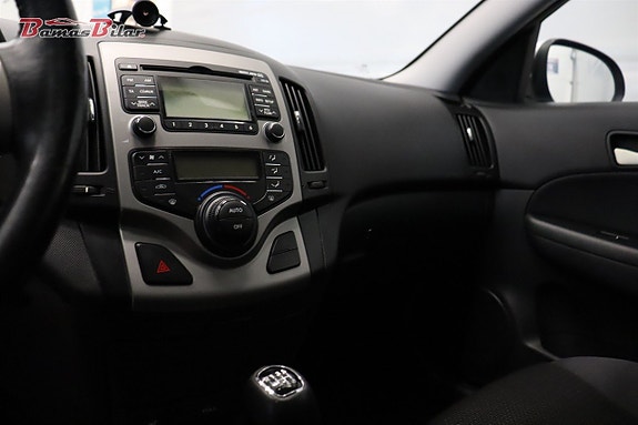 Hyundai i30 11 of 21