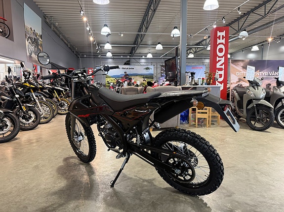 Rieju MRT 50 Enduro Black Edition 4 of 12