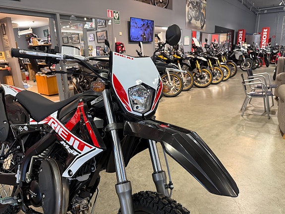 Rieju MRT 50 Enduro 8 of 12