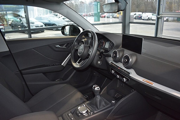 Audi Q2 4 of 5