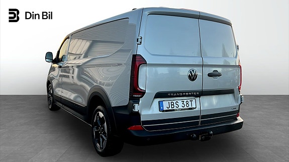 Volkswagen Transporter 3 of 5
