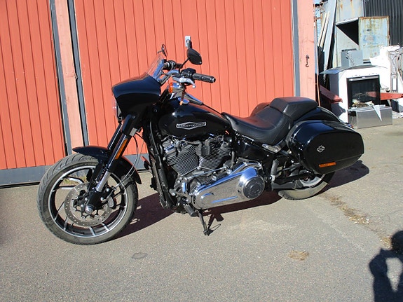 Harley-Davidson FLSB Sport glide