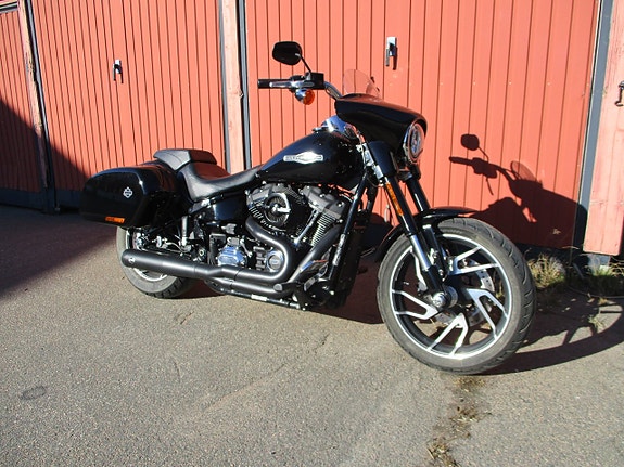 Harley-Davidson FLSB Sport glide 3 of 3