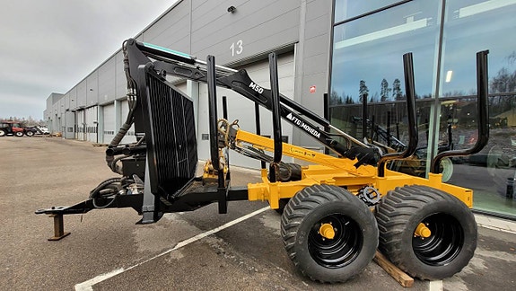 Skogsvagn FTG Moheda MH121-4WD med kran M50 Radiostyrd