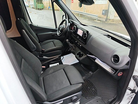 Mercedes-Benz Sprinter 317 8 of 15