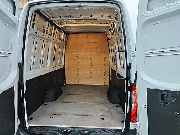 Mercedes-Benz Sprinter 317 11 of 15