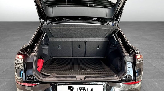 Volkswagen T-Roc 8 of 8