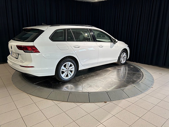 Volkswagen Golf VIII 7 of 25