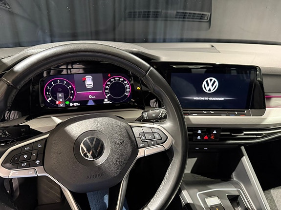 Volkswagen Golf VIII 24 of 25