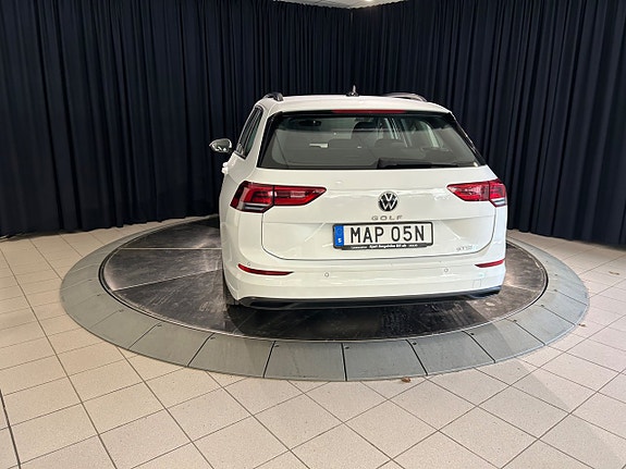 Volkswagen Golf VIII 5 of 25