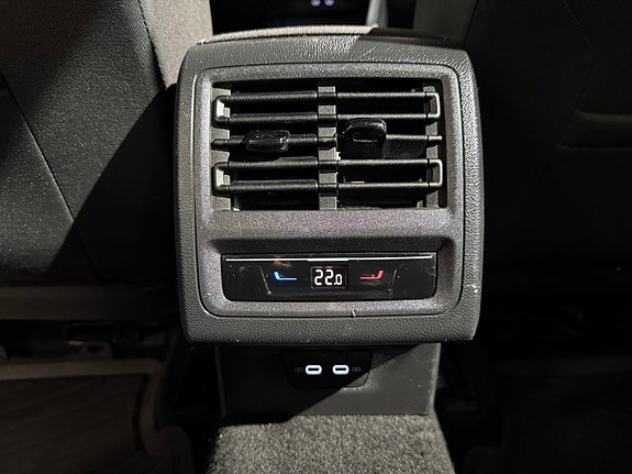 Volkswagen Golf VIII 25 of 25