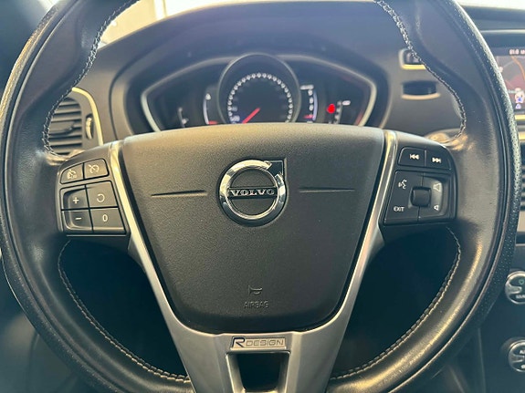 Volvo V40 20 of 22