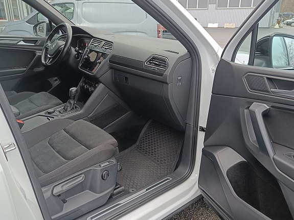 Volkswagen Tiguan Allspace 15 of 24
